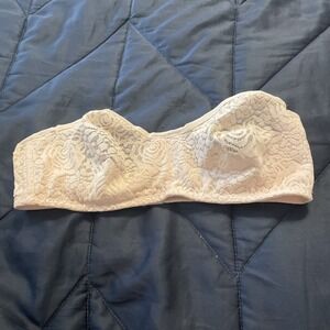 Strapless Wacoal‎ Nude Underwire Bra With Delicate Floral Design 34B